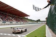  Das internationale Fahrertrio Luhr/Catsburg/Palttala sichert sich auf BMW Z4 T3 den Sieg beim 24h-Rennen von Spa. Foto: BMW/dpp-AutoReporter 